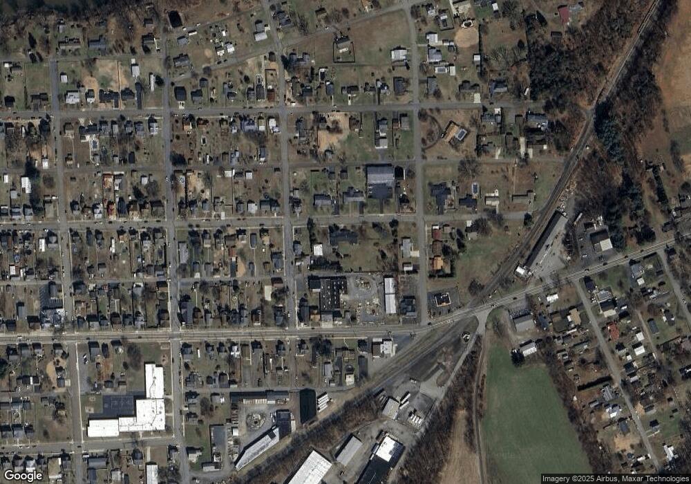 900 2nd St, Nescopeck, PA 18635 - photo 1