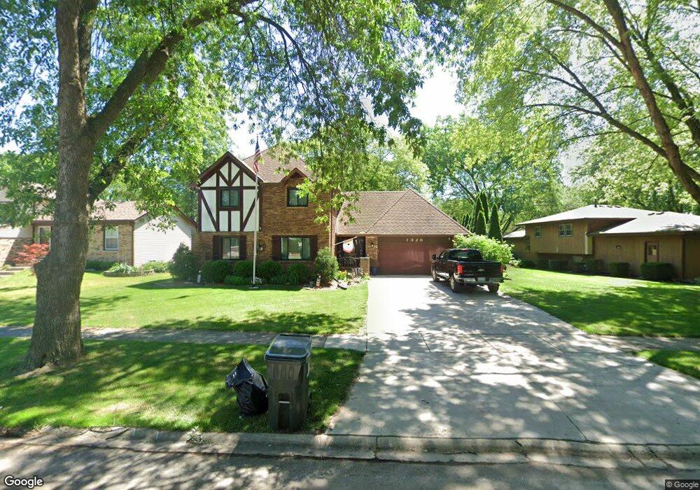 1326 Carol Ln, Naperville, IL 60565 - photo 1