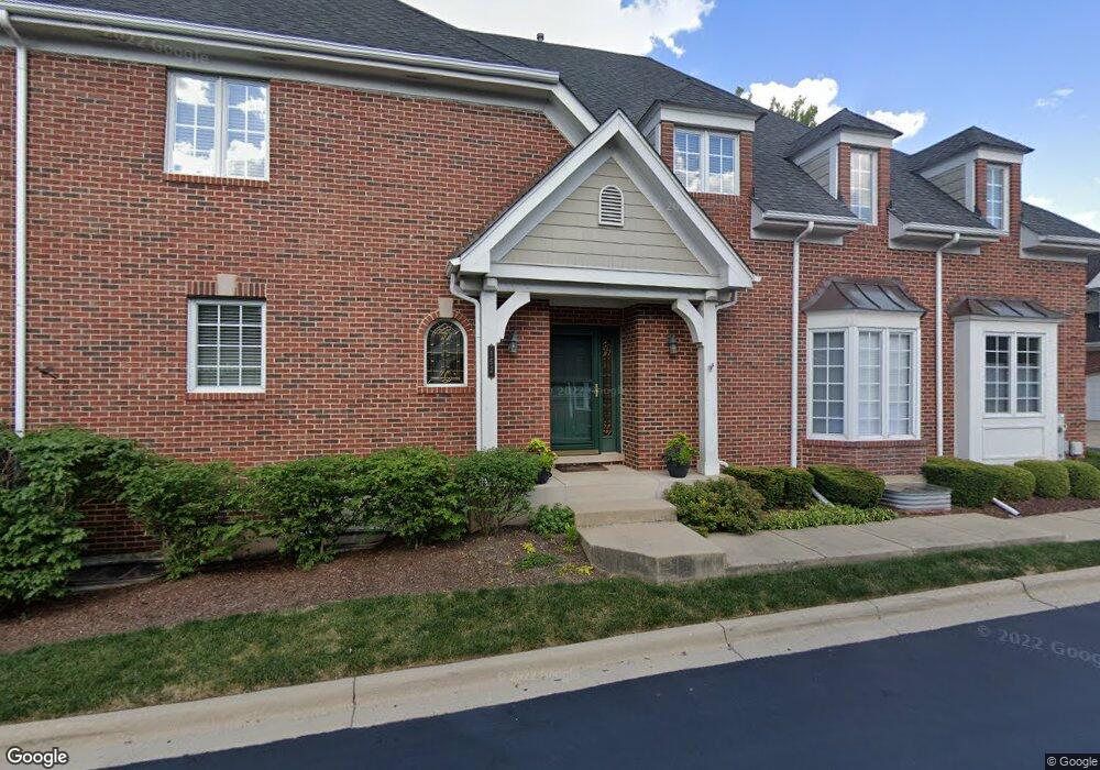 152 E Knighton Place, Elmhurst, IL 60126 - photo 1