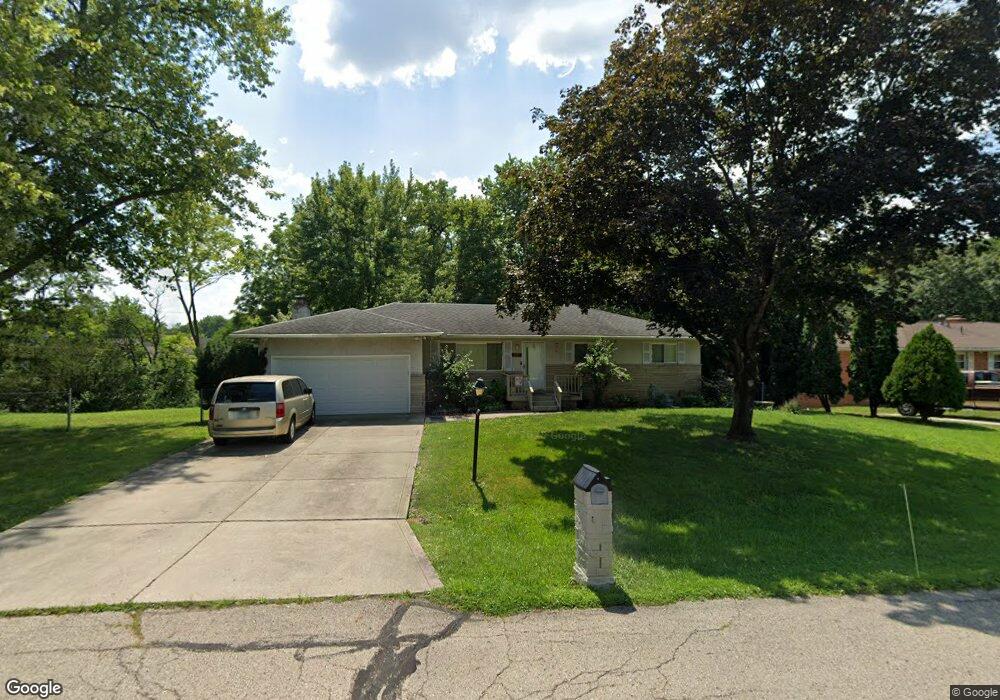 3253 Darracq Cir, Columbus, OH 43223 - photo 1