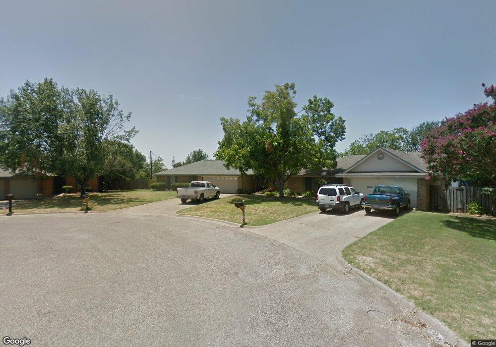 1110 Hemphill Ct, Cleburne, TX 76033 - photo 1