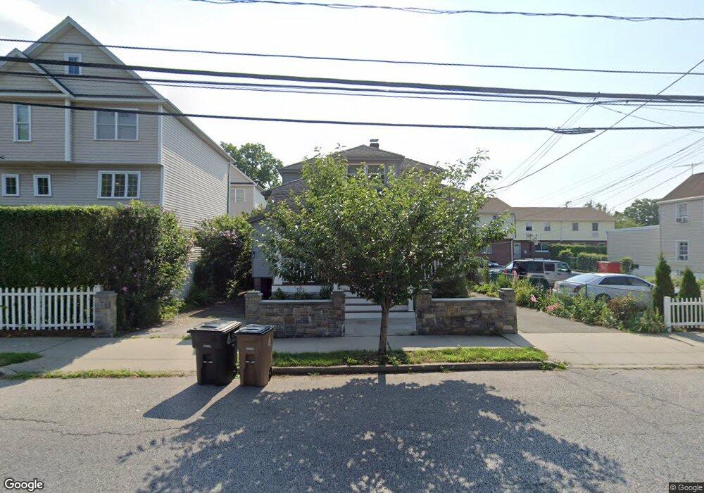 218 Seaside Ave, Stamford, CT 06902 - photo 1