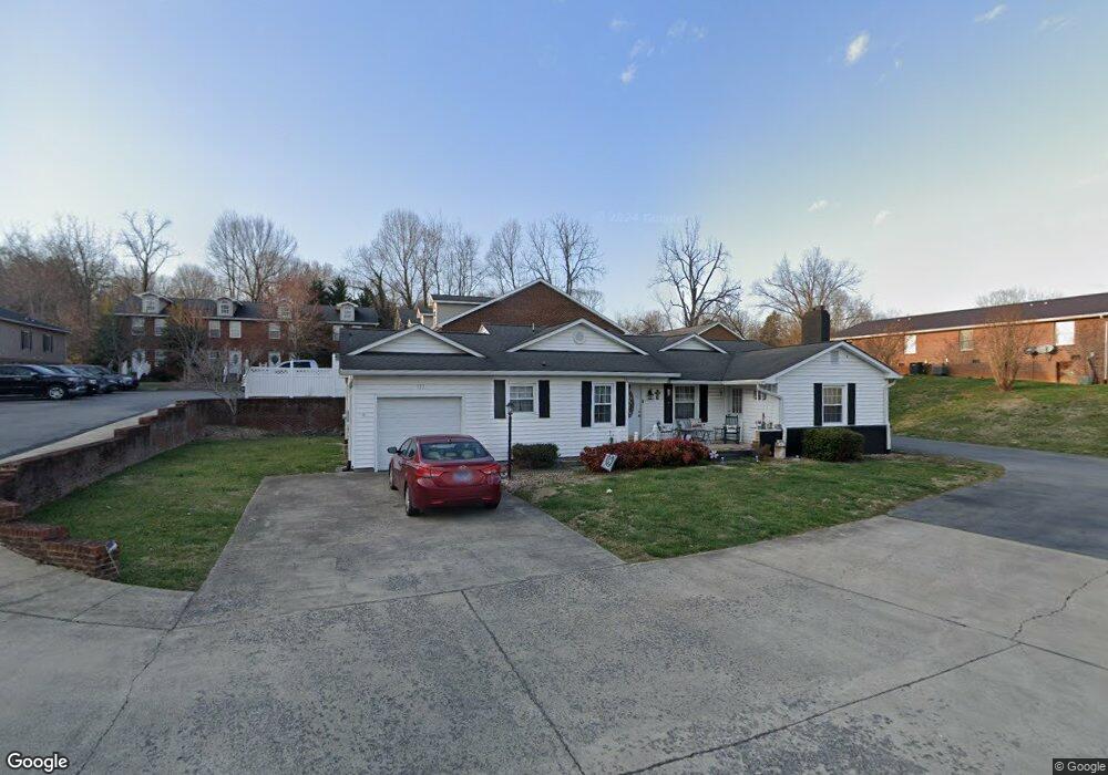 173 E Grand Ave, Johnson City, TN 37601 - photo 1
