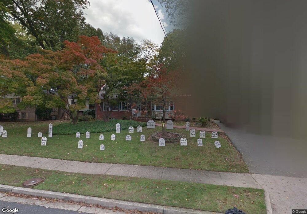 8439 Porter Ln, Alexandria, VA 22308 - photo 1