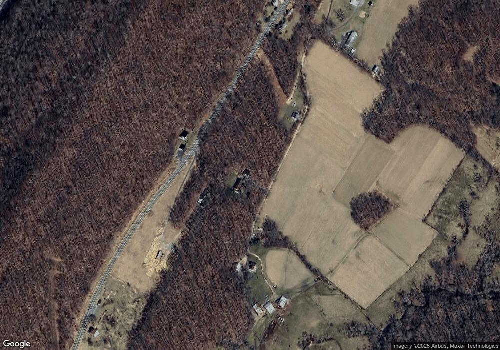 262 Bobwhite Dr, Bedford, PA 15522 - photo 1