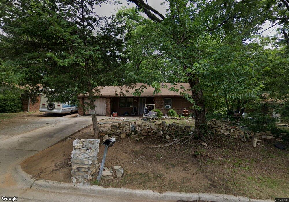 821 2nd Ave NE, Ardmore, OK 73401 - photo 1