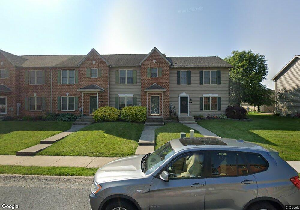 1978 Ashley Dr, Chambersburg, PA 17201 - photo 1