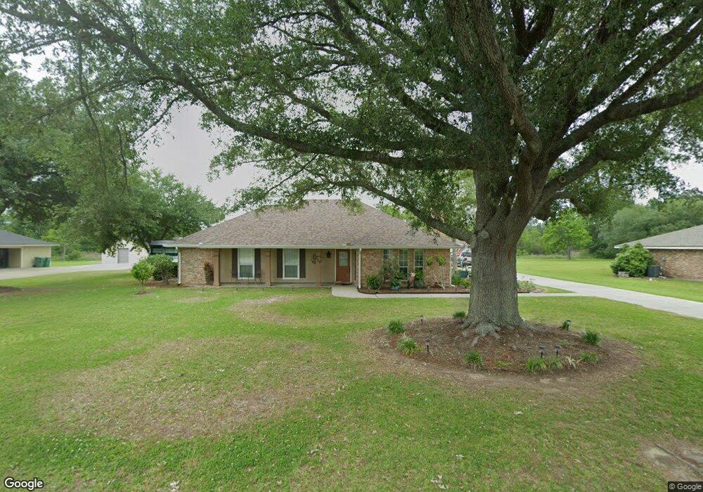 420 N Lake Ct, Lake Charles, LA 70605 - photo 1