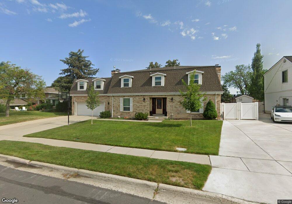 1945 E Rua Branco Dr, Sandy, UT 84093 - photo 1