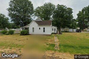 207 E Van Buren St, Greenview, IL 62642