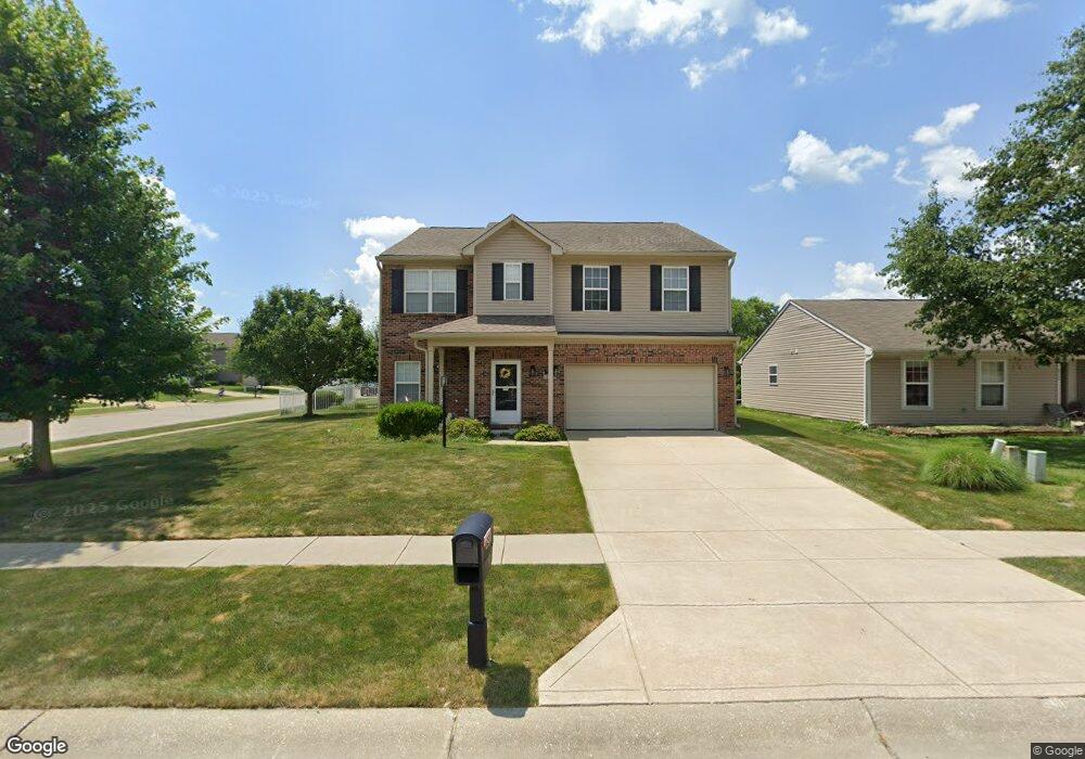 2970 Lodgepole Dr, Whiteland, IN 46184 - photo 1