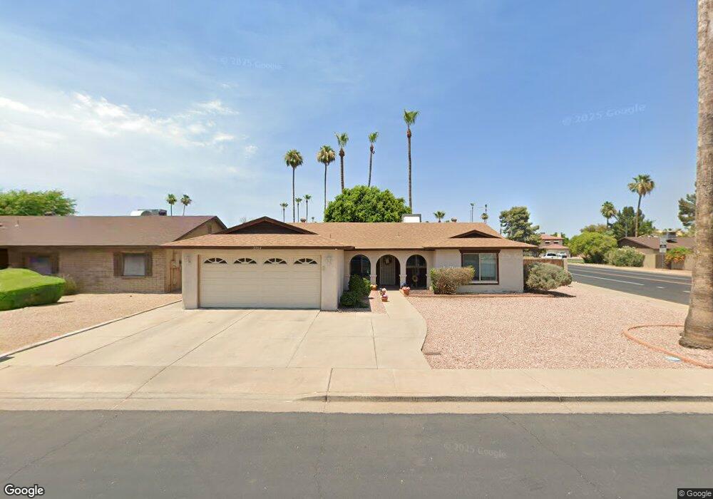 2704 W Mendoza Ave, Mesa, AZ 85202 - photo 1