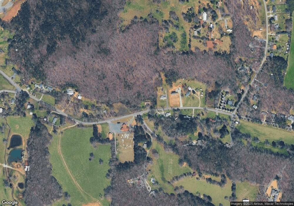 206 Newtown Creek Loop NE, Calhoun, GA 30701 - photo 1