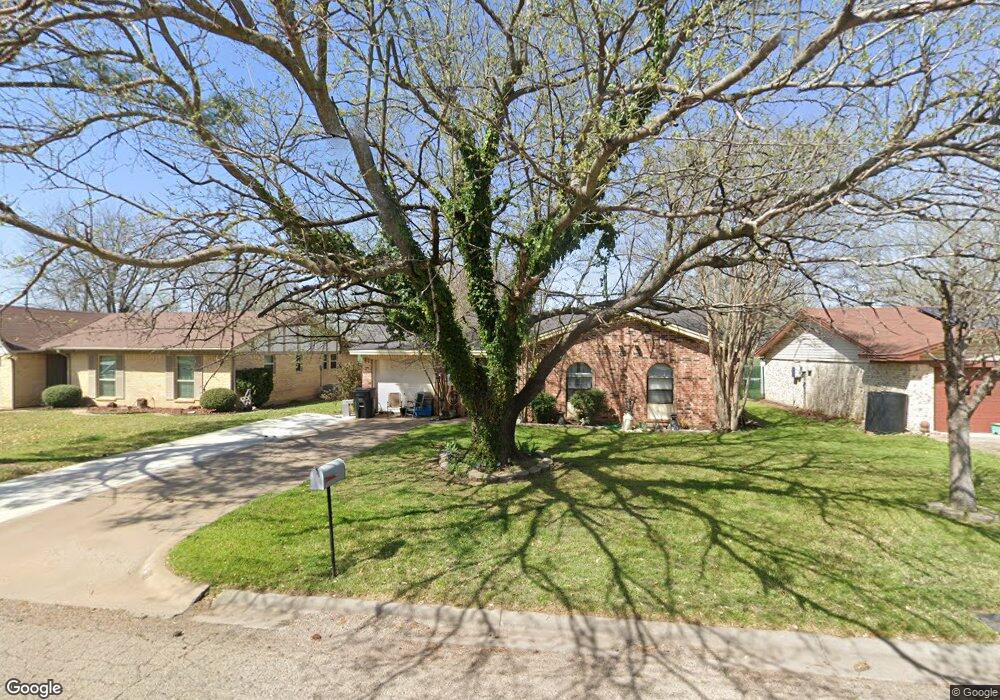 506 Sally Ln, Cleburne, TX 76033 - photo 1