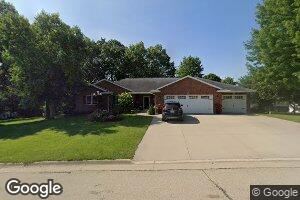 912 4th Ave SE, Cascade, IA 52033