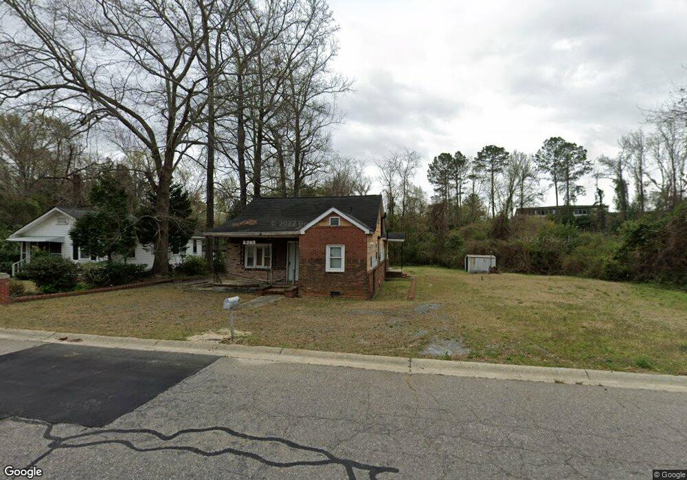 925 Weiss Ave, Fayetteville, NC 28305 - photo 1