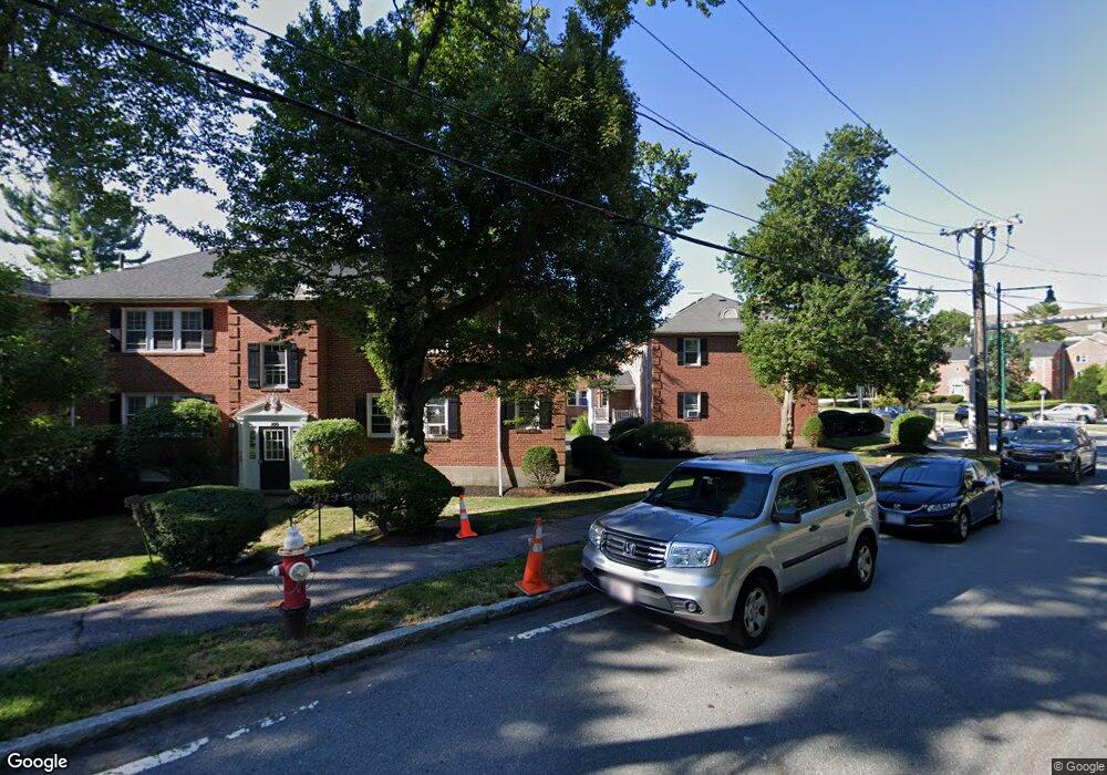 33 Hammond Pond Pkwy unit 3, Chestnut Hill, MA 02467 - photo 1