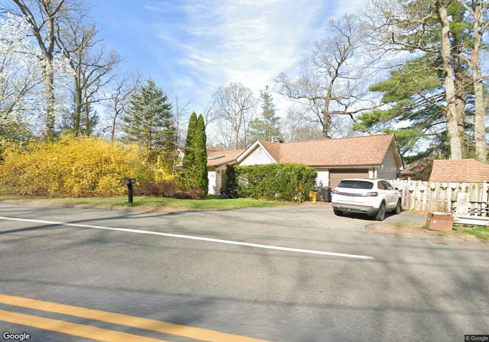 215 Awosting Rd, Hewitt, NJ 07421 - photo 1
