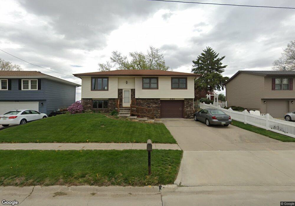 830 E 19th St N, Newton, IA 50208 - photo 1