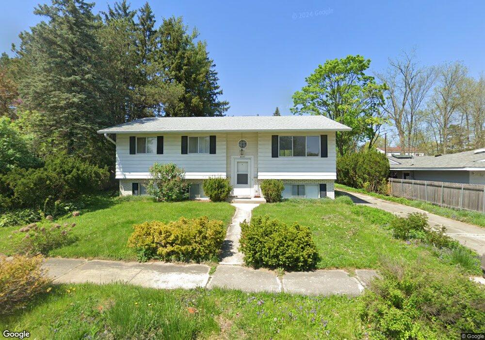 2031 Camelot Rd, Ann Arbor, MI 48104 - photo 1
