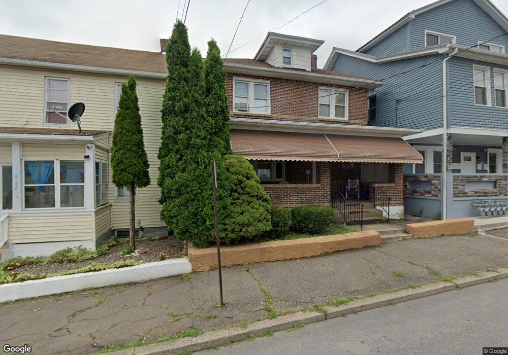 568 N Wyoming St, Hazleton, PA 18201 - photo 1