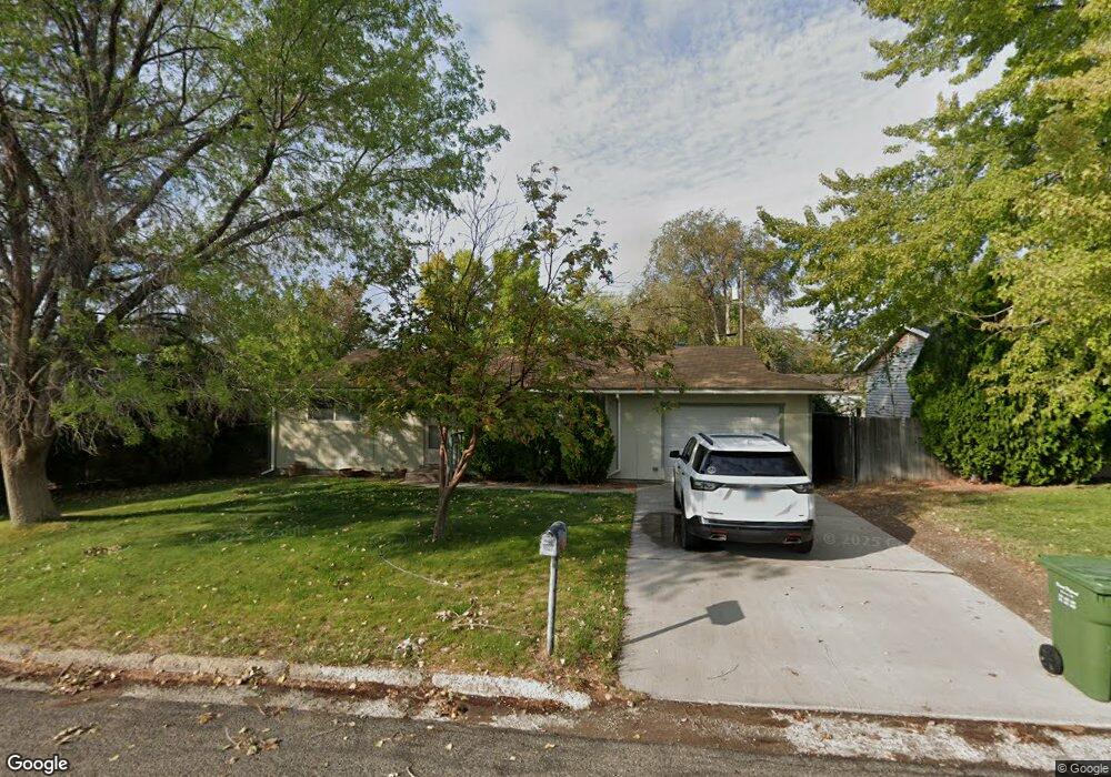 1627 Cimarron Ave, Winnemucca, NV 89445 - photo 1