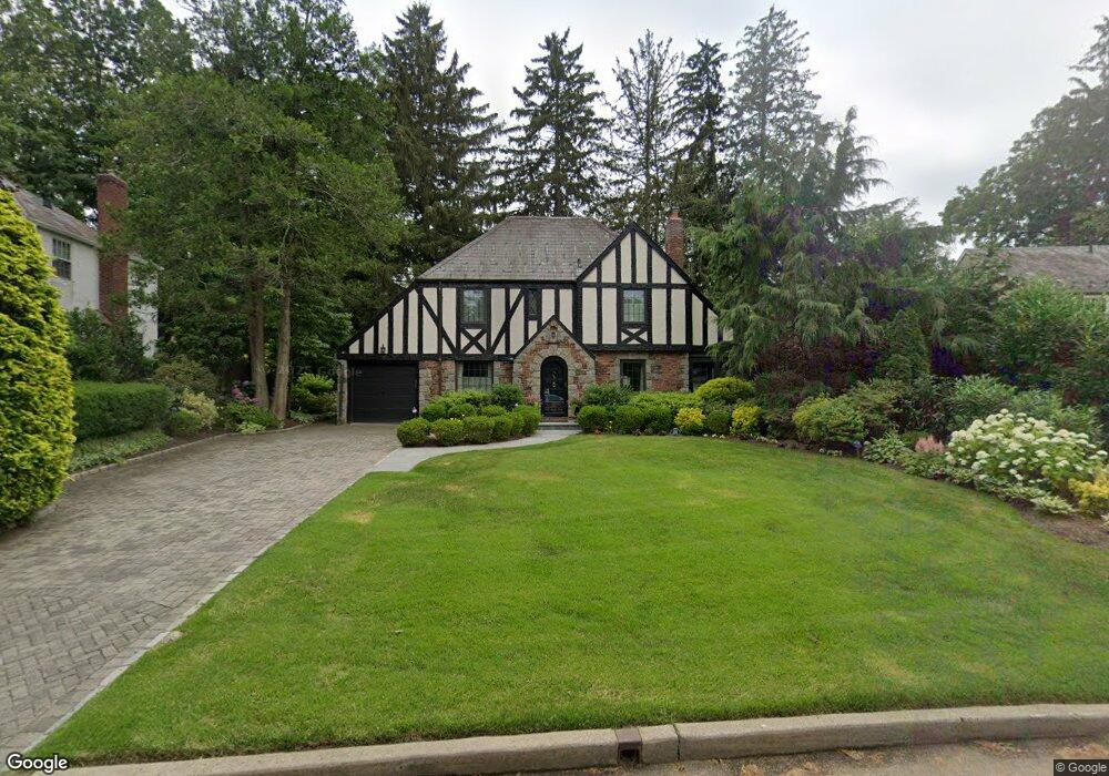 26 Short Dr, Manhasset, NY 11030 - photo 1