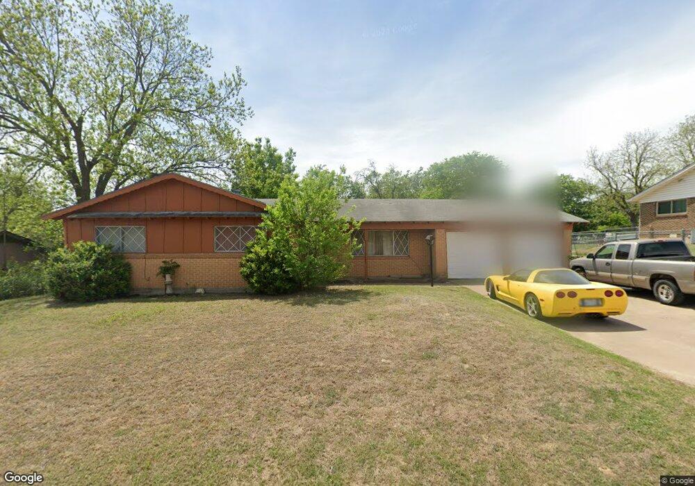 1429 W Ball St, Weatherford, TX 76086 - photo 1