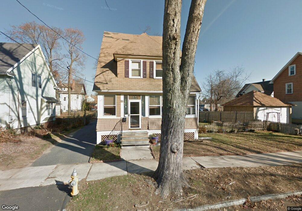 17 Ionia St, Springfield, MA 01109 - photo 1