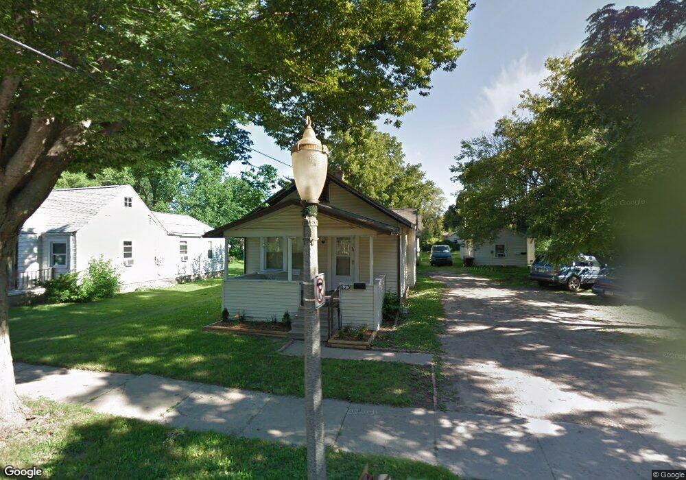 323 E Hodge Ave, Lansing, MI 48910 - photo 1