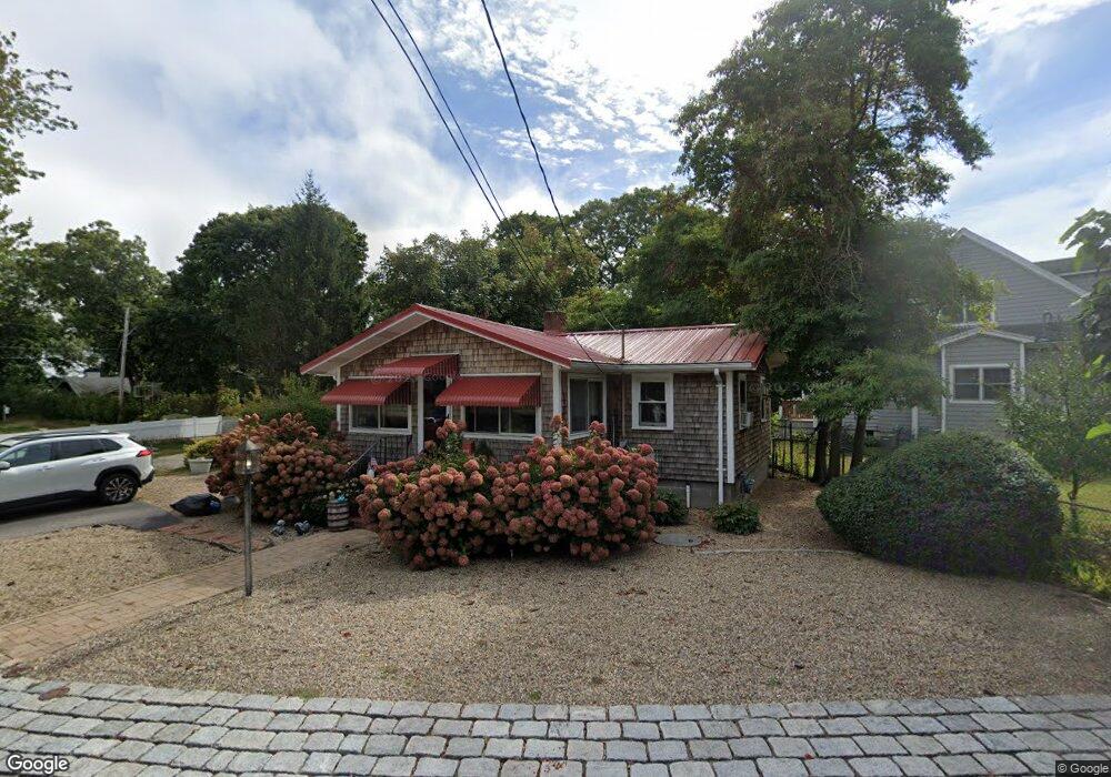 39 Bonnie Brier Cir, Hingham, MA 02043 - photo 1