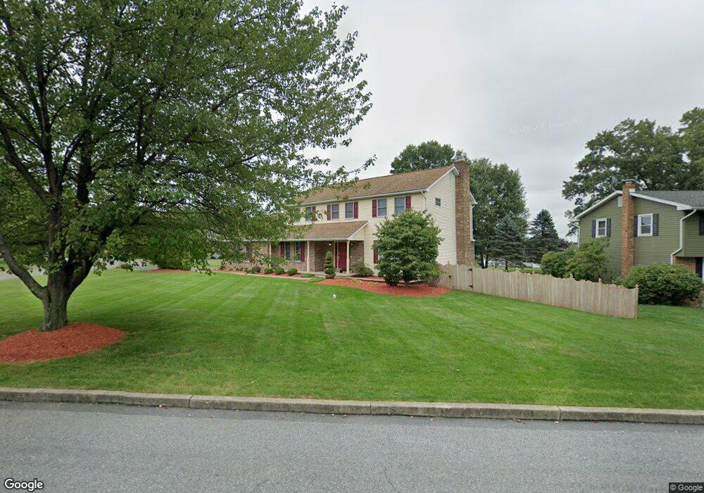 308 Crestmont St, Pen Argyl, PA 18072 - photo 1