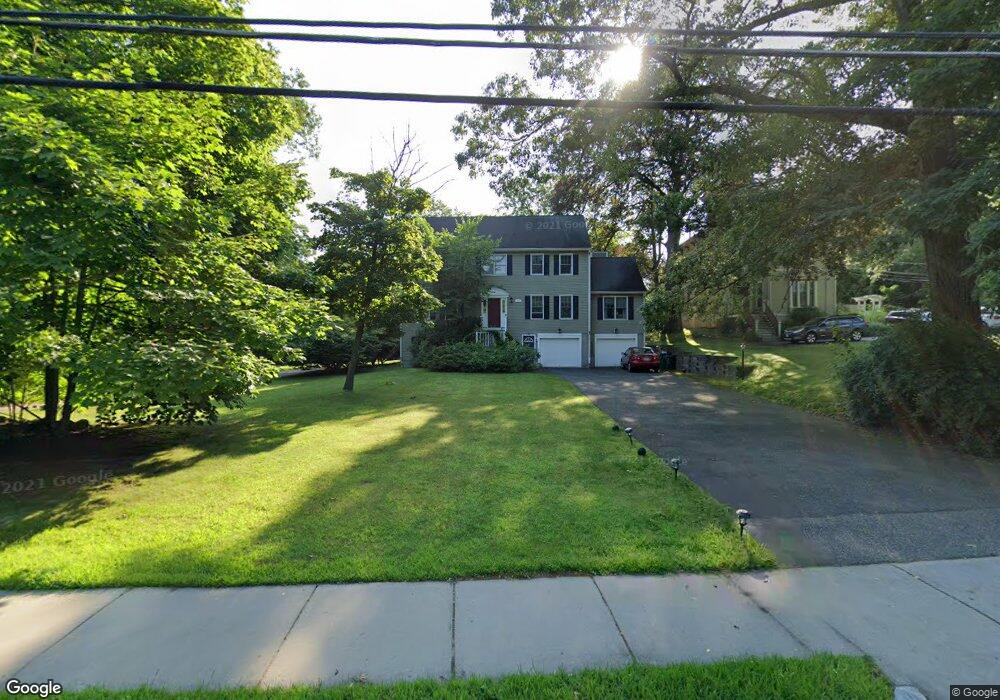 226 Winchester St unit 2, Newton Highlands, MA 02461 - photo 1