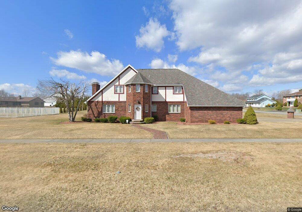 303 Sunrise Blvd unit L60, Moscow, PA 18444 - photo 1