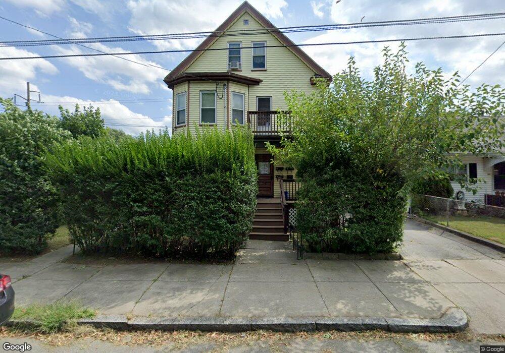 102 Oliver St unit 1, Malden, MA 02148 - photo 1