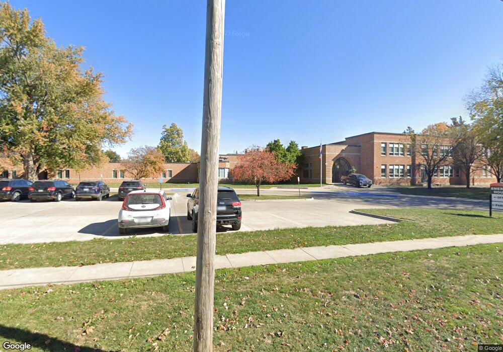 700 N 4th Ave E unit C, Newton, IA 50208 - photo 1