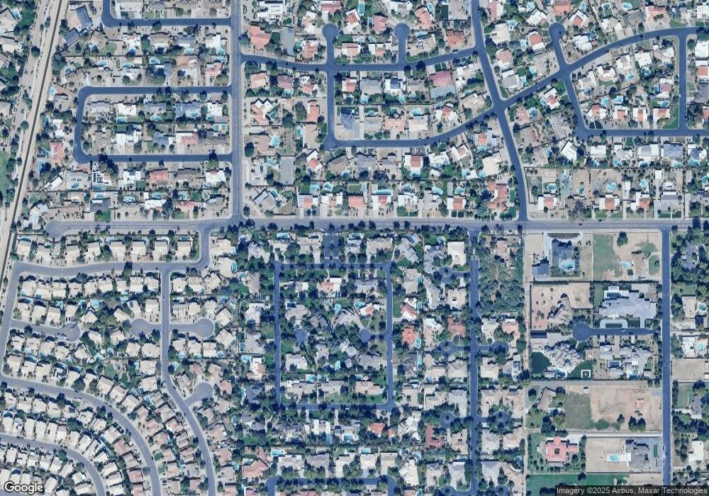 8284 S Pecan Grove Cir, Tempe, AZ 85284 - photo 1