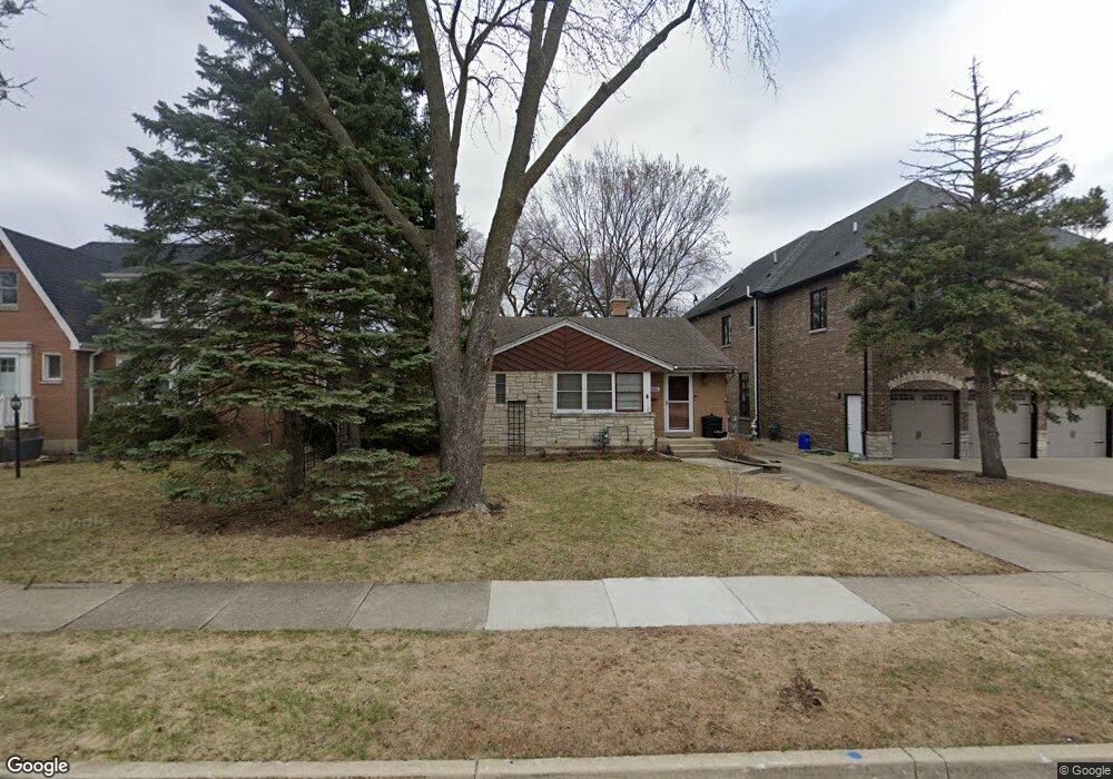 605 S Hillcrest Ave, Elmhurst, IL 60126 - photo 1