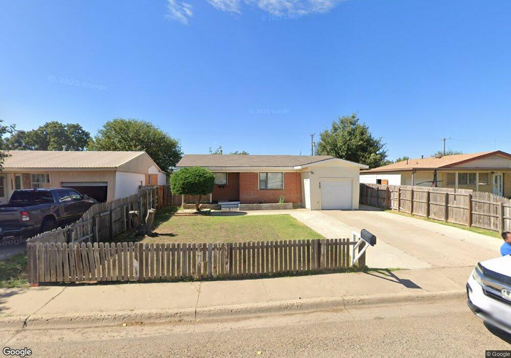 409 N Meredith Ave, Dumas, TX 79029 - photo 1