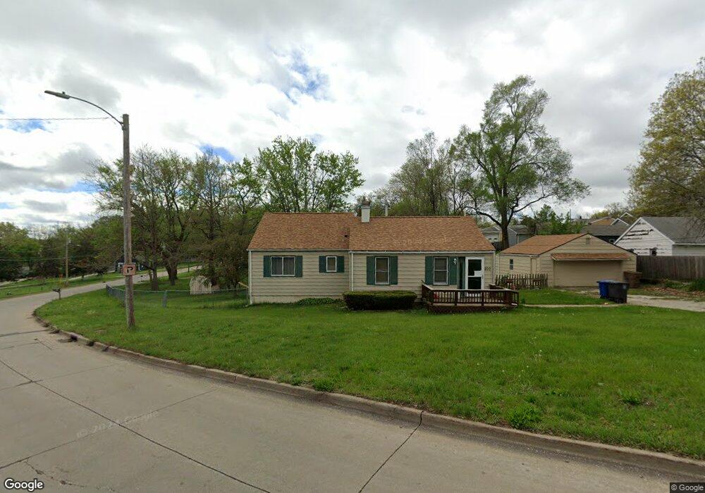 200 Maxwelton Dr, Des Moines, IA 50315 - photo 1