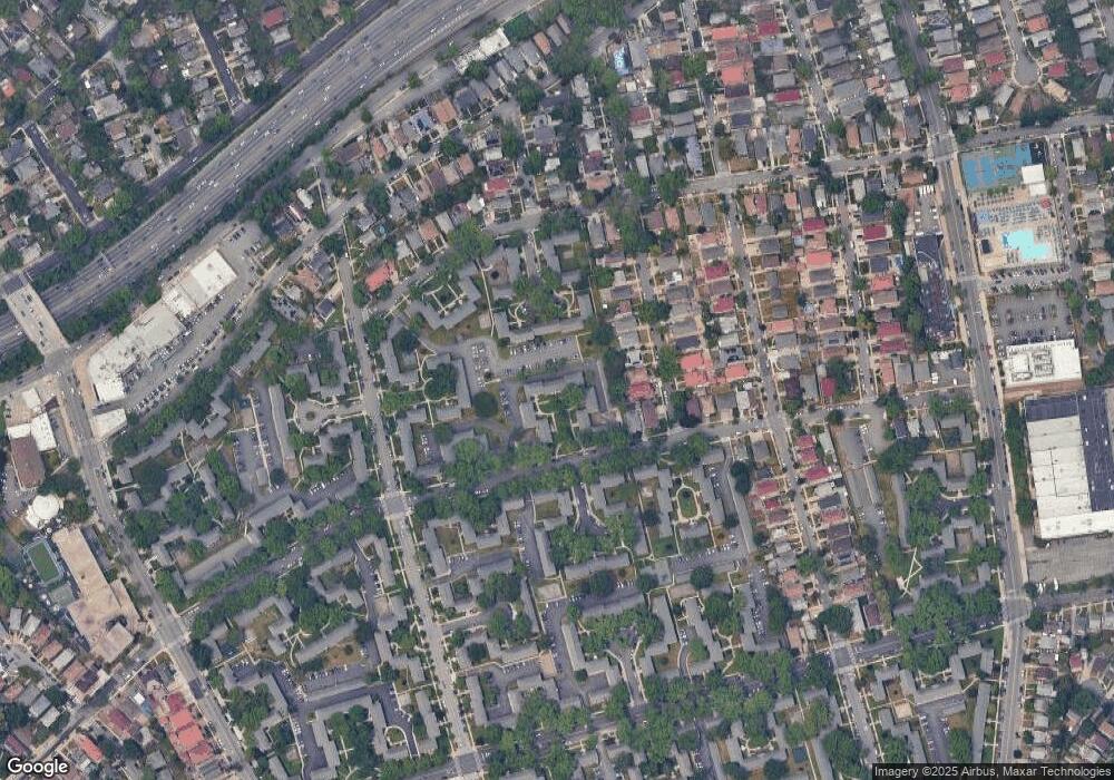 25229 60th Ave unit 5B, Little Neck, NY 11362 - photo 1