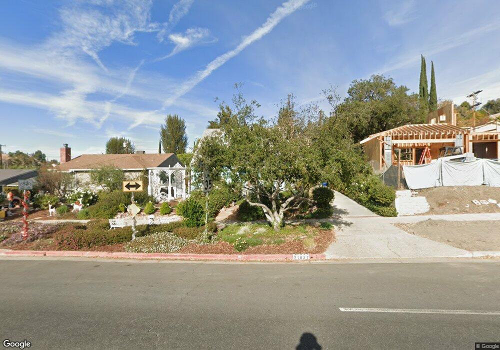 21837 Dumetz Rd, Woodland Hills, CA 91364 - photo 1