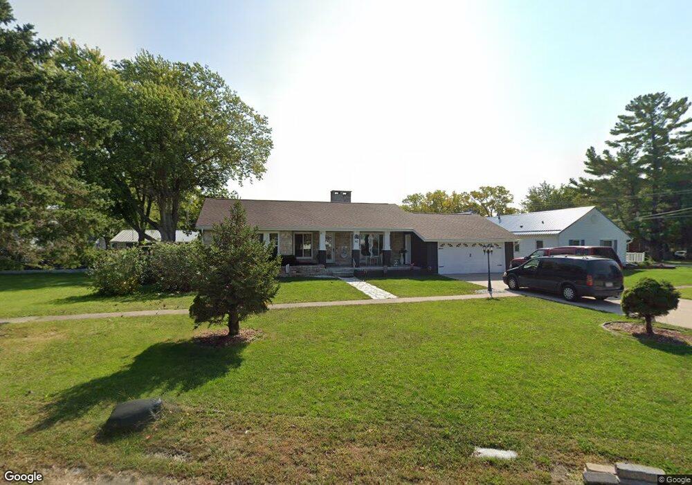 911 Colton St, Columbus Junction, IA 52738 - photo 1