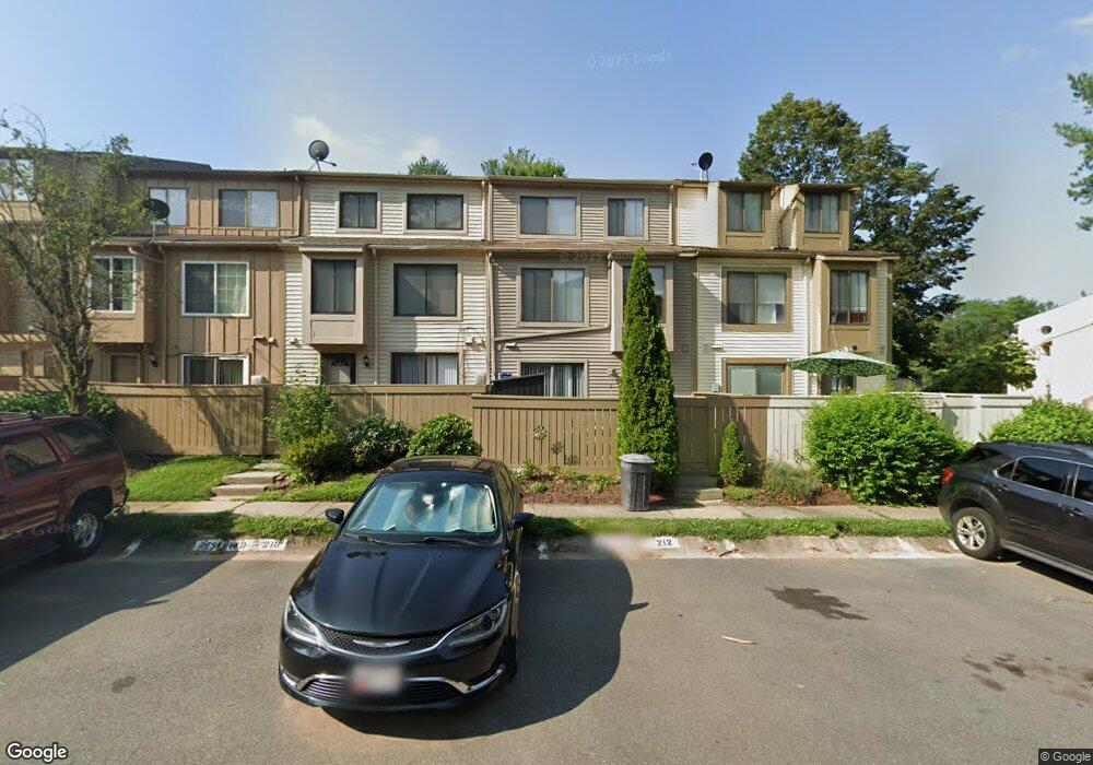 9212 Chadburn Place, Montgomery Village, MD 20886 - photo 1