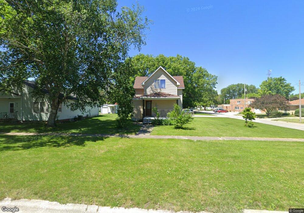 802 1st St SW, Clarion, IA 50525 - photo 1