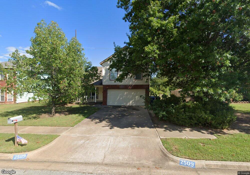 2509 S Narcissus Ave, Broken Arrow, OK 74012 - photo 1