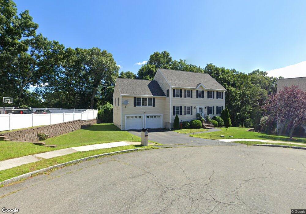 4 Josam Ln, Woburn, MA 01801 - photo 1