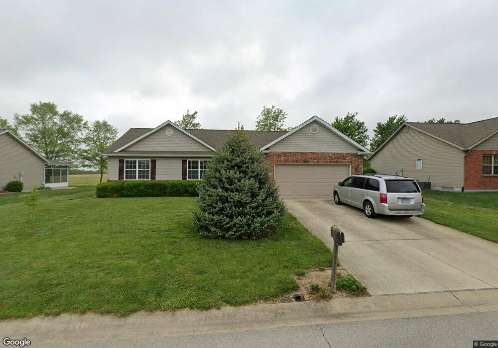 413 Telluride Dr, Freeburg, IL 62243 - photo 1