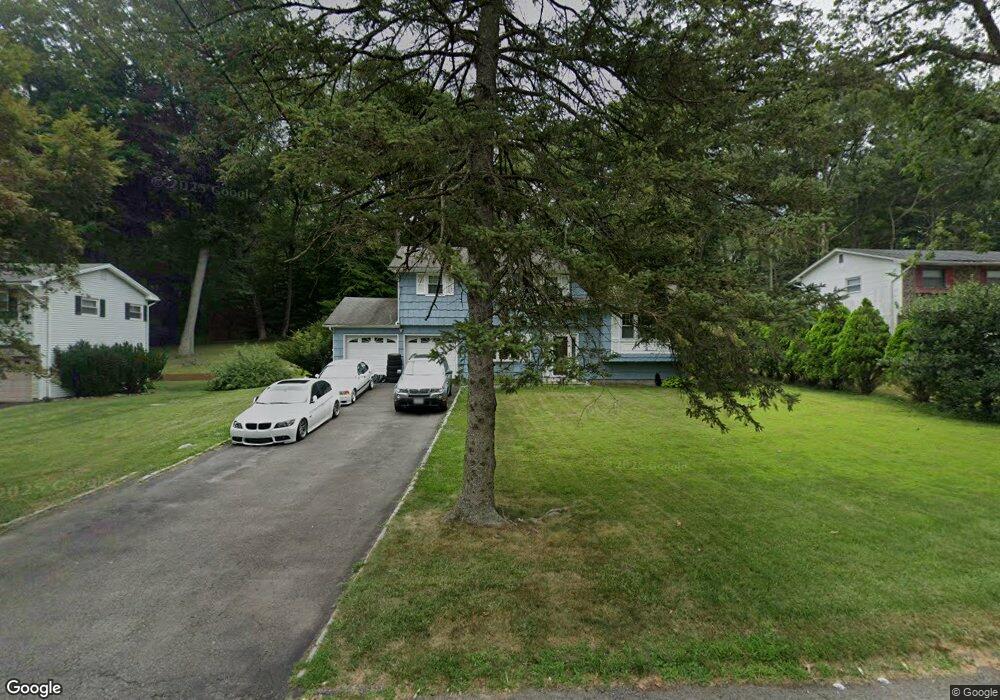 559 Westbrook Dr, Cortlandt Manor, NY 10567 - photo 1