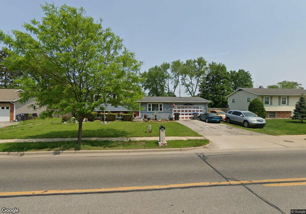 702 W Hively Ave, Elkhart, IN 46517 - photo 1